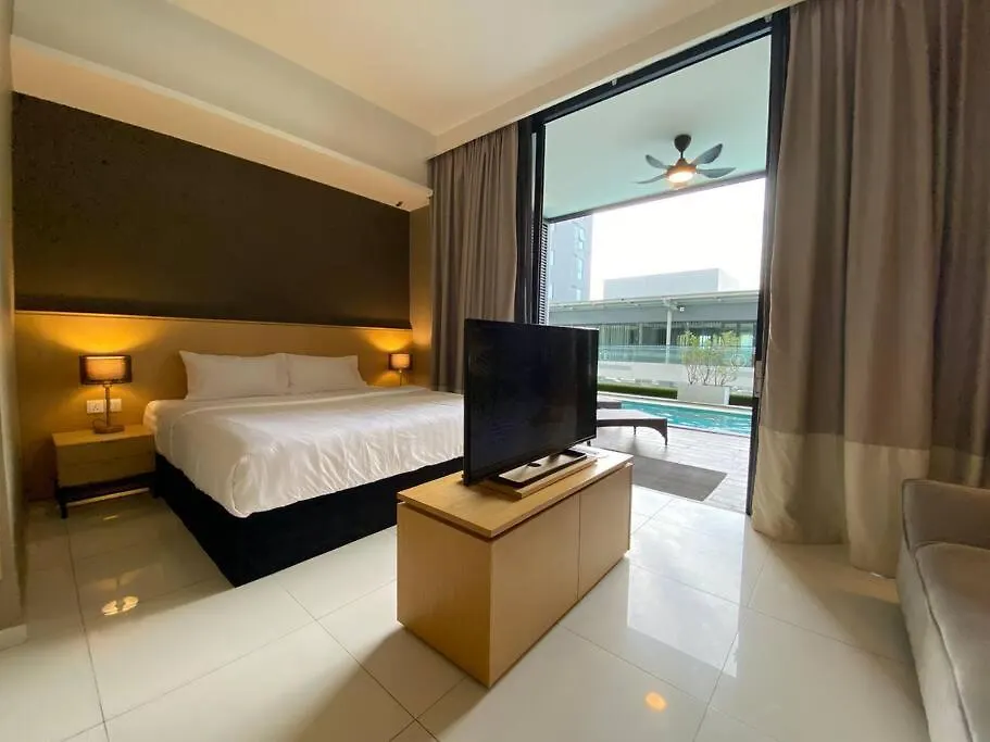 Poolside Suite - Amanjiwa 99 Residences Malacca